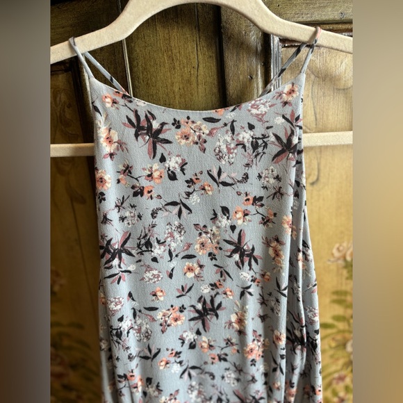 NWT ASTR The Label Floral Halter Midi Dress with Slit, Medium 🌸🦋🌸 - Picture 6 of 10